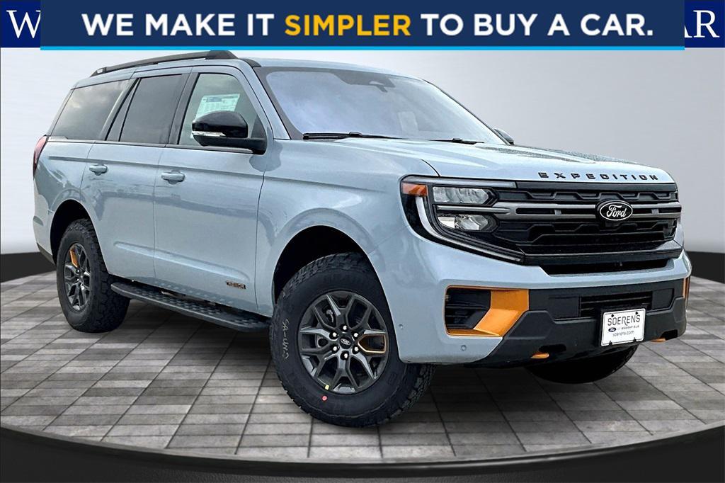 new 2025 Ford Expedition car, priced at $84,540