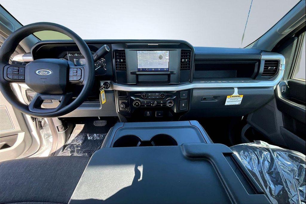 new 2025 Ford F-250 car, priced at $52,281