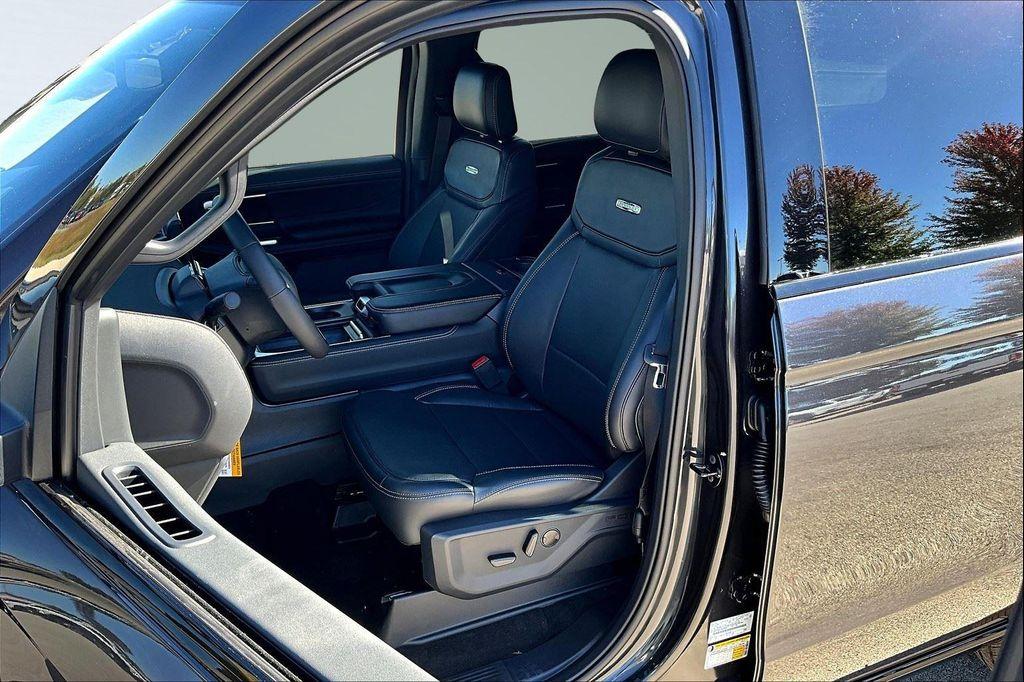 new 2025 Ford Expedition car, priced at $82,159