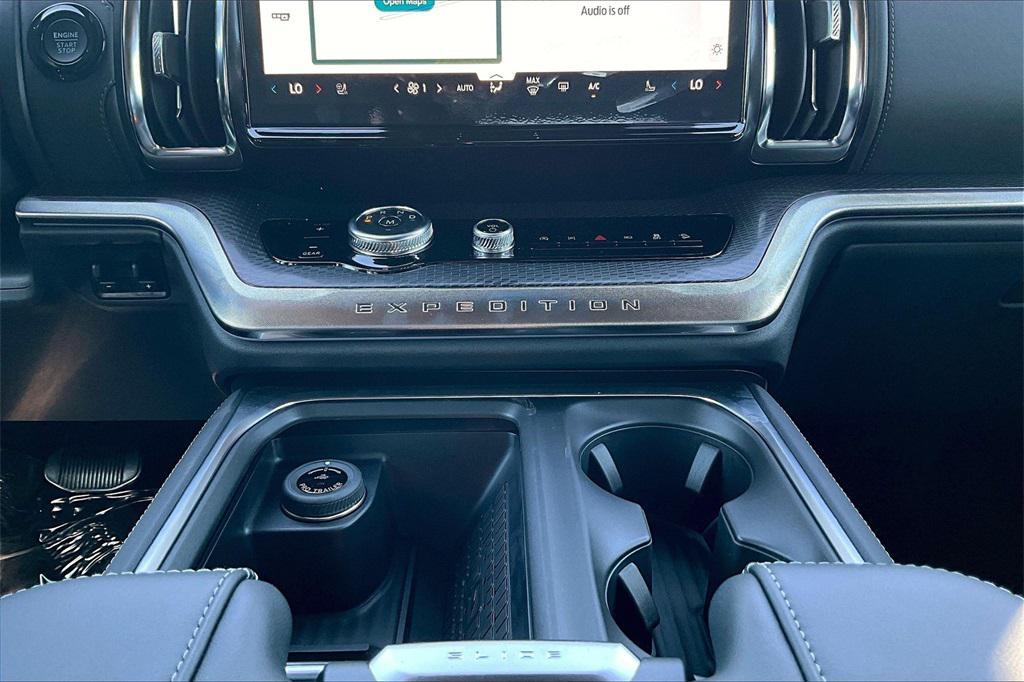 new 2025 Ford Expedition car, priced at $84,485