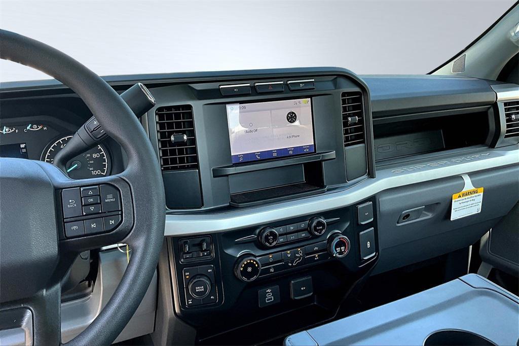 new 2024 Ford F-350 car, priced at $45,430