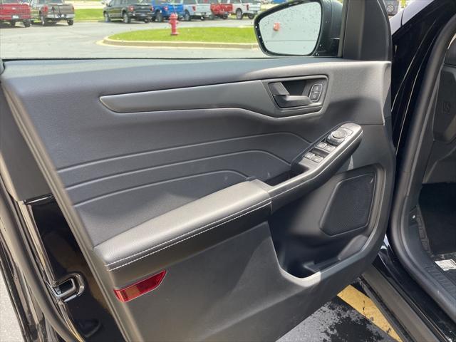 new 2025 Ford Escape car, priced at $31,886