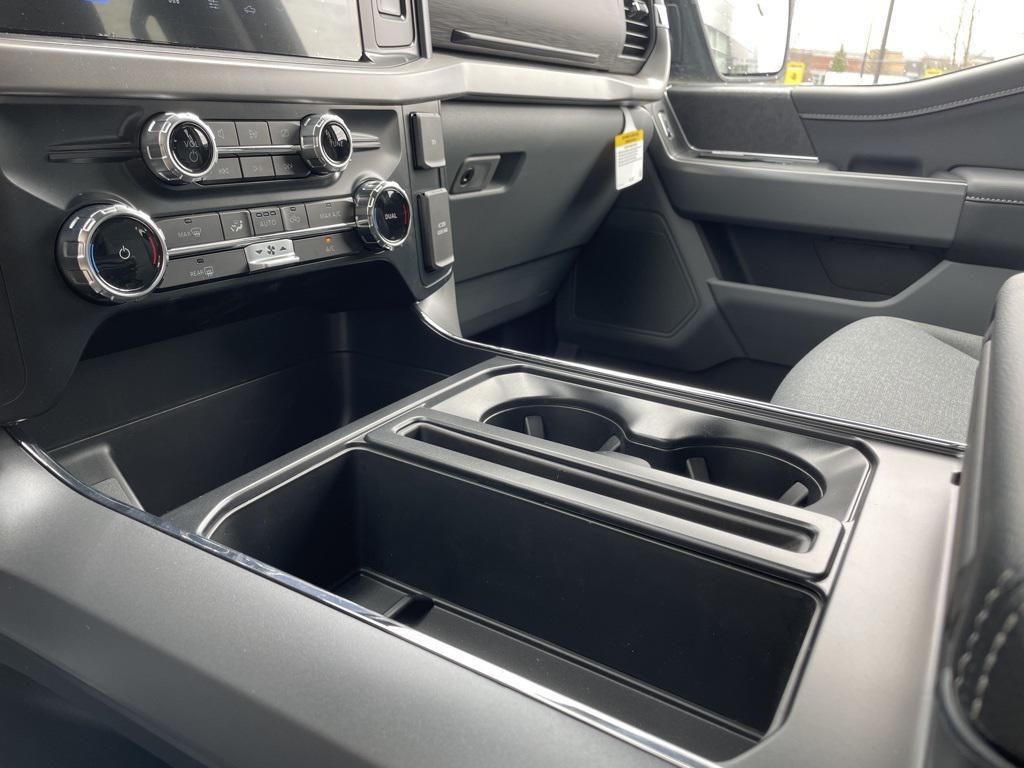 new 2024 Ford F-150 car, priced at $45,274