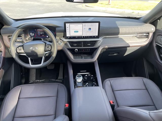 new 2025 Ford Explorer car, priced at $54,704