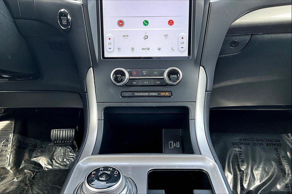 used 2024 Ford Edge car, priced at $26,489