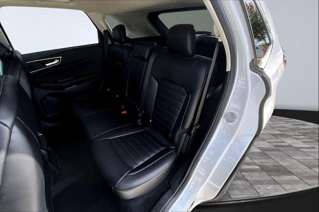 used 2024 Ford Edge car, priced at $26,489