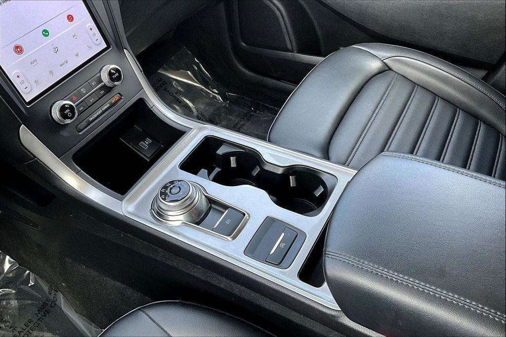 used 2024 Ford Edge car, priced at $26,489