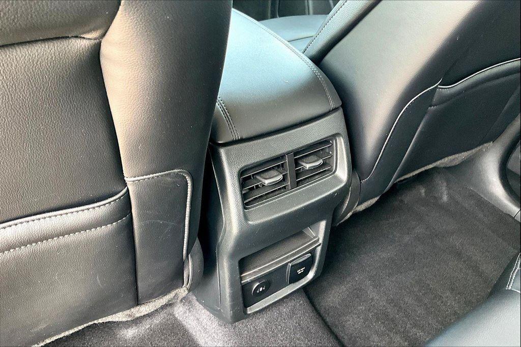 used 2024 Ford Edge car, priced at $26,489