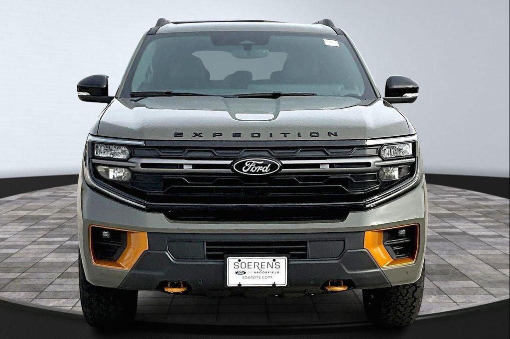 new 2025 Ford Expedition car, priced at $83,945
