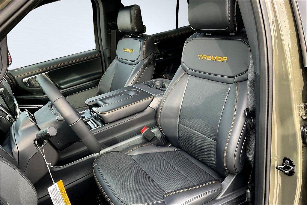 new 2025 Ford Expedition car, priced at $83,945