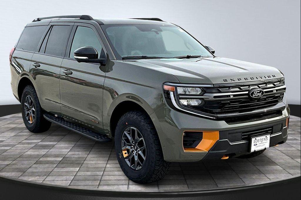 new 2025 Ford Expedition car, priced at $83,945