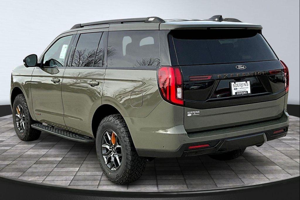 new 2025 Ford Expedition car, priced at $83,945