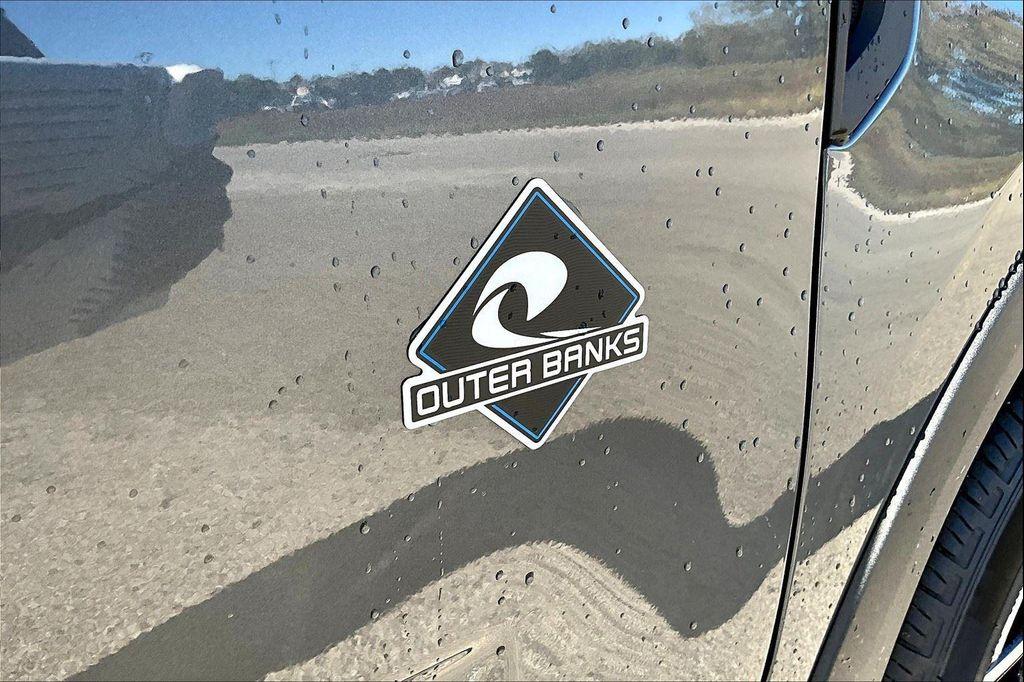 new 2025 Ford Bronco Sport car, priced at $37,212