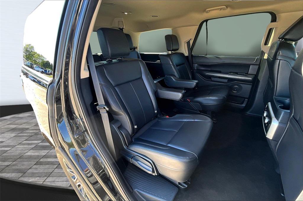 used 2022 Ford Expedition car, priced at $46,264