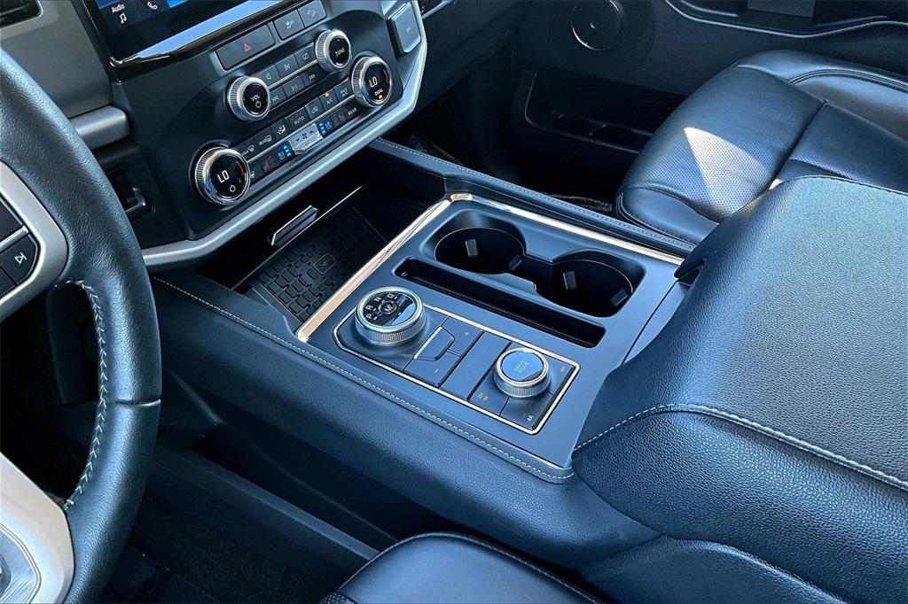 used 2022 Ford Expedition car, priced at $46,500