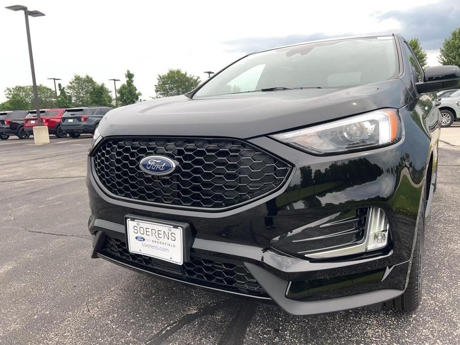 new 2024 Ford Edge car, priced at $46,171