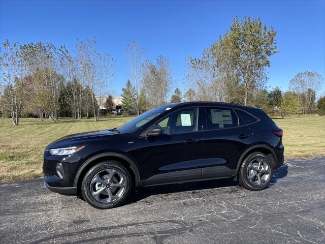 new 2025 Ford Escape car, priced at $33,399