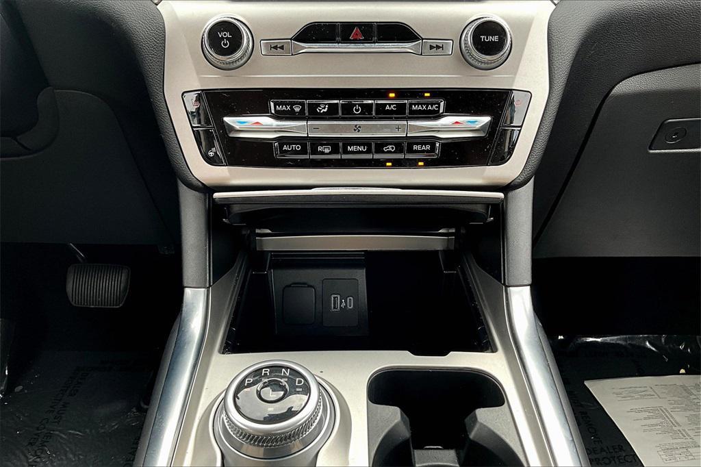 used 2022 Ford Explorer car, priced at $31,346