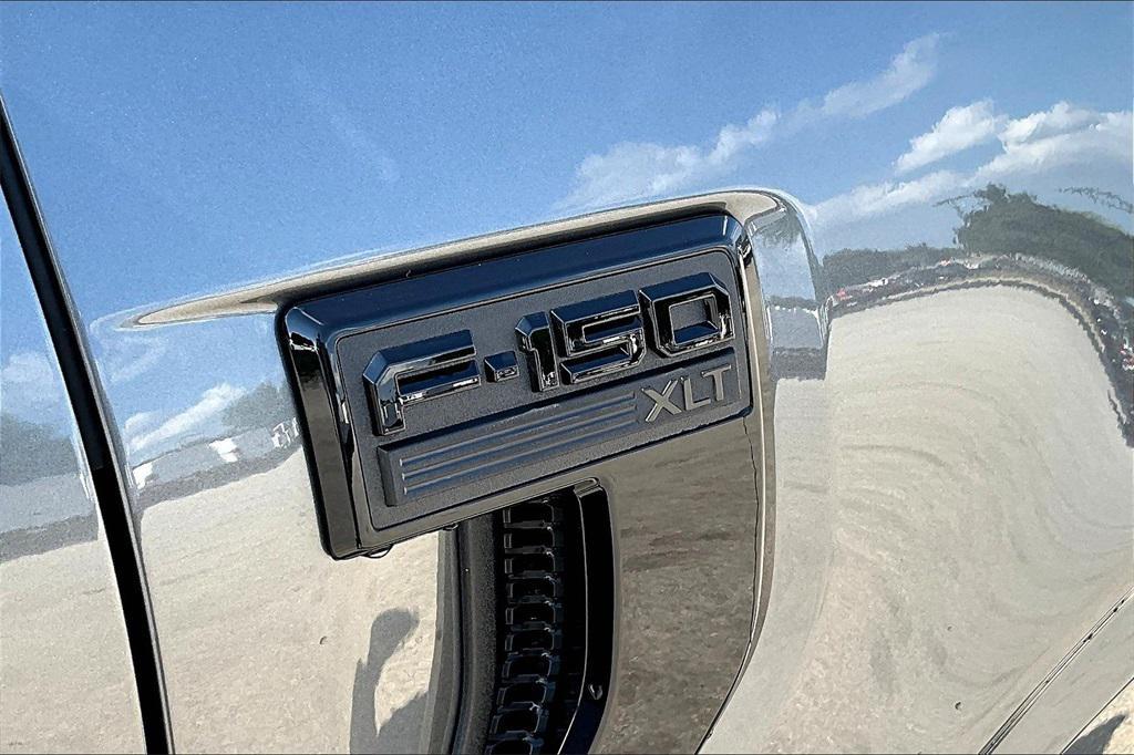 new 2025 Ford F-150 car, priced at $58,552
