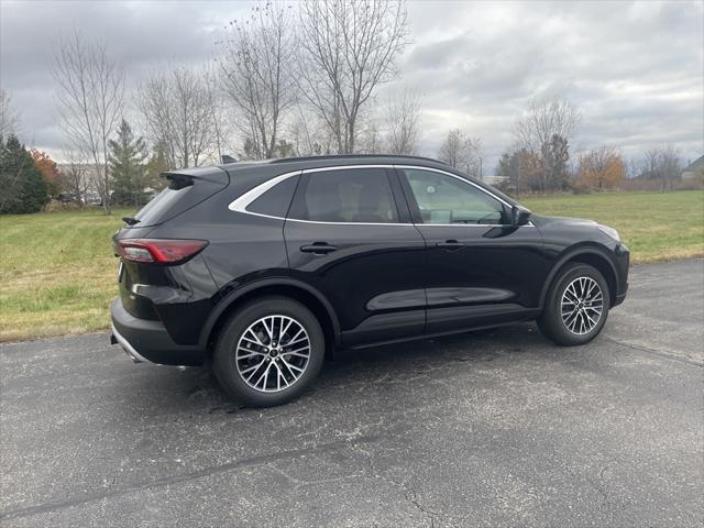 new 2025 Ford Escape car, priced at $38,870