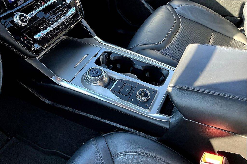 used 2022 Ford Explorer car, priced at $37,498