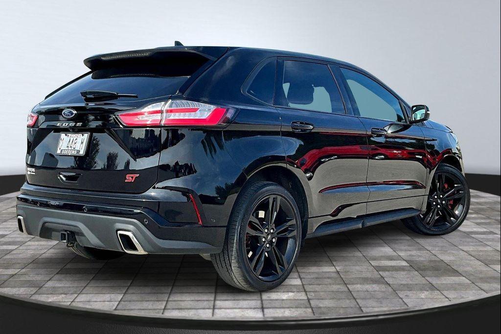 used 2022 Ford Edge car, priced at $35,998