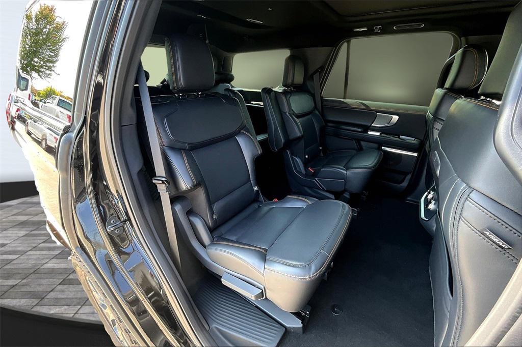 new 2025 Ford Expedition car, priced at $83,545