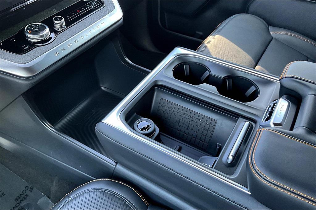 new 2025 Ford Expedition car, priced at $83,545