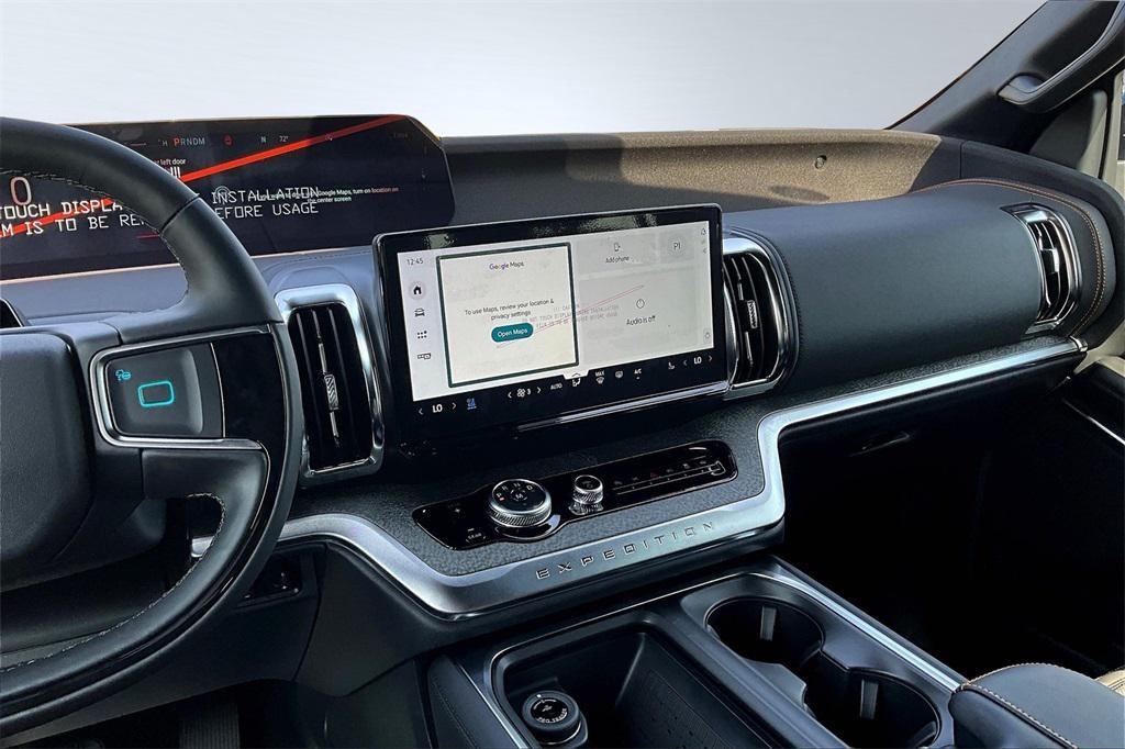 new 2025 Ford Expedition car, priced at $83,545