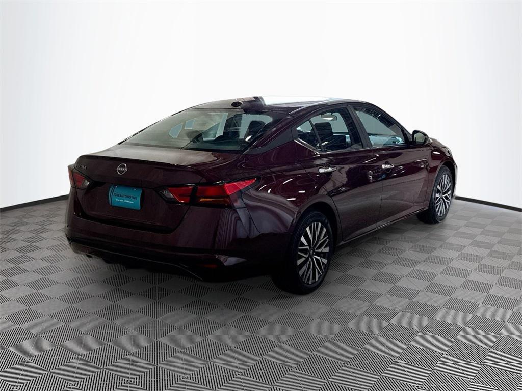 new 2025 Nissan Altima car, priced at $27,580