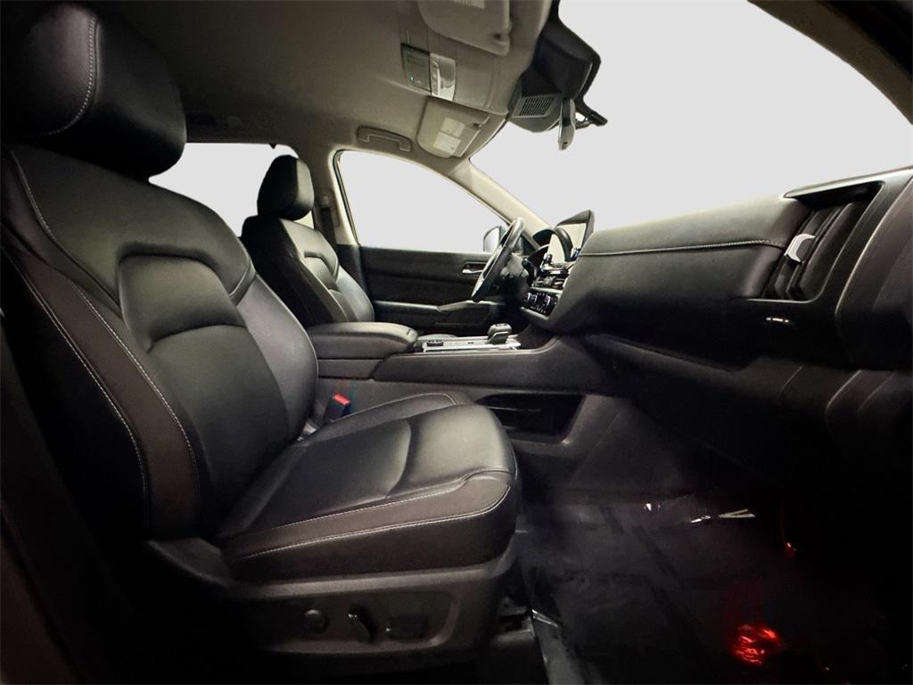 used 2023 Nissan Pathfinder car, priced at $33,987