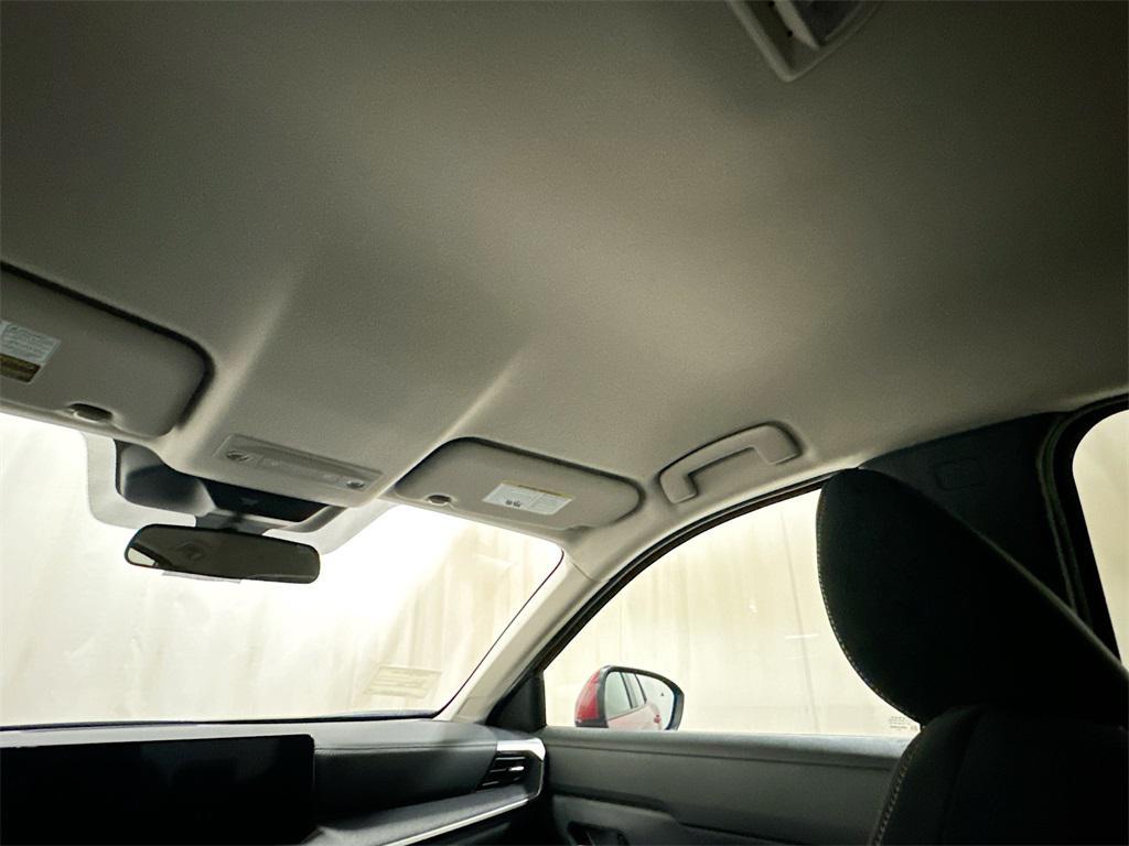 new 2025 Nissan Kicks car, priced at $26,713