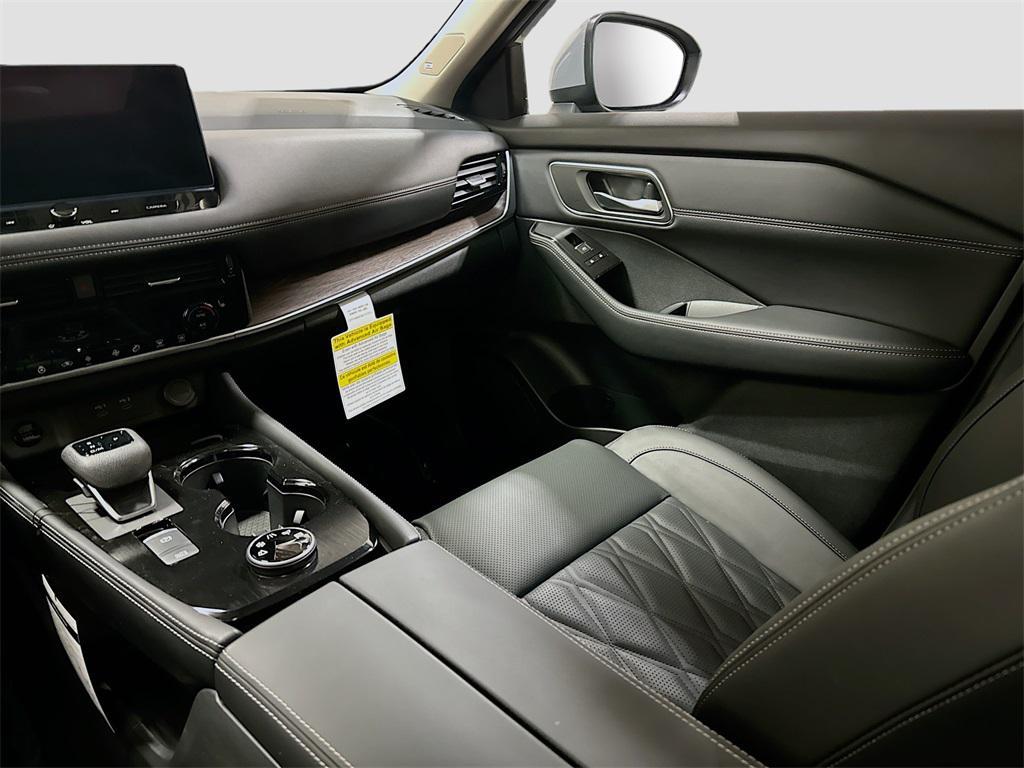 new 2025 Nissan Rogue car, priced at $40,048