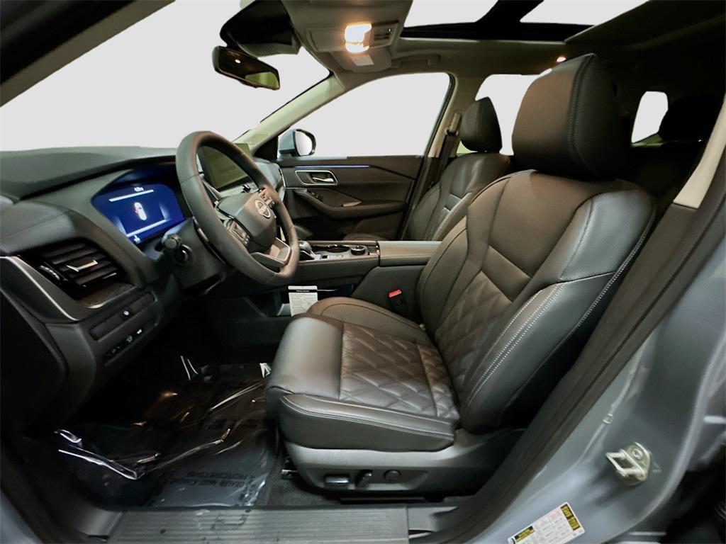 new 2025 Nissan Rogue car, priced at $40,048