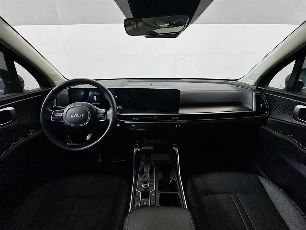 used 2024 Kia Sorento car, priced at $27,882