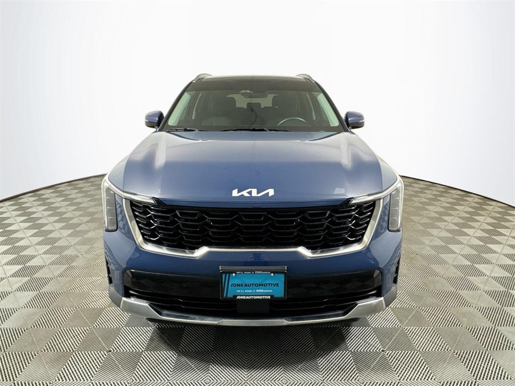 used 2024 Kia Sorento car, priced at $27,882