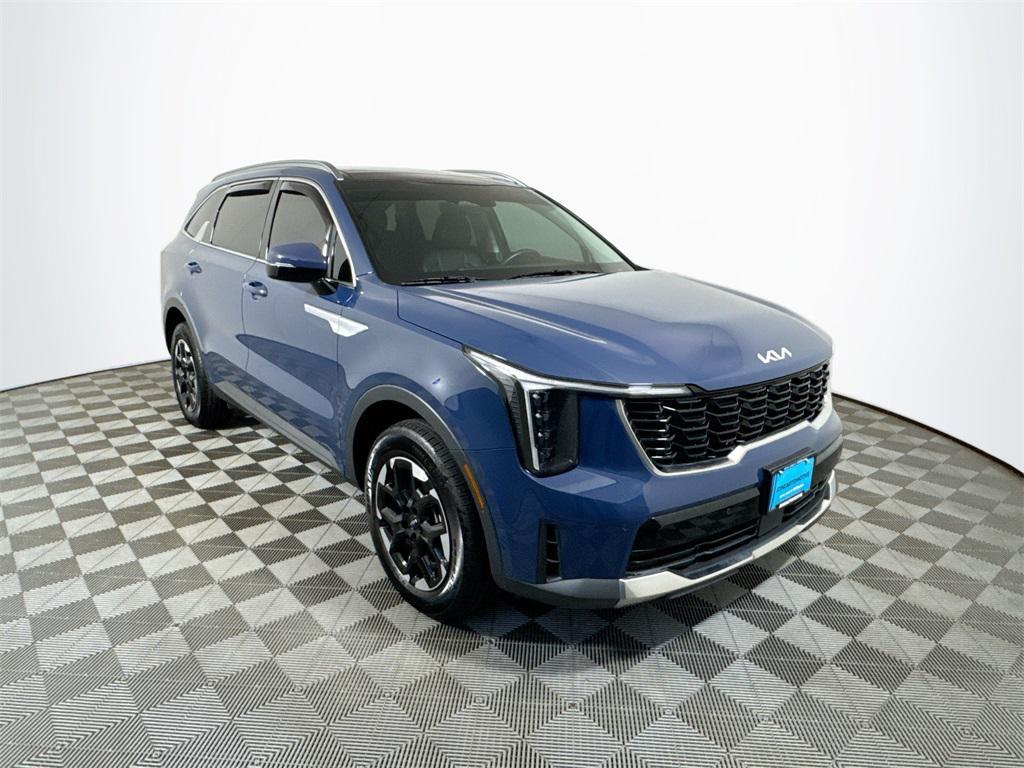 used 2024 Kia Sorento car, priced at $27,882