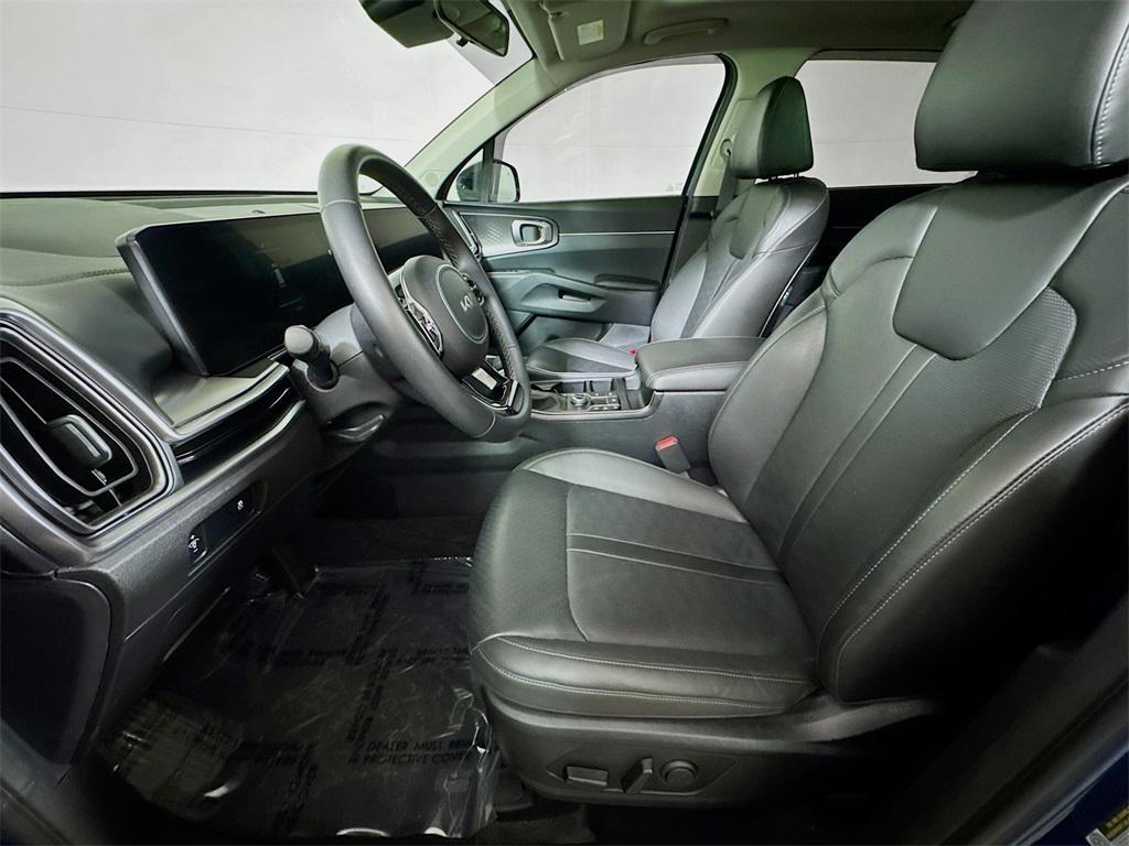 used 2024 Kia Sorento car, priced at $27,882
