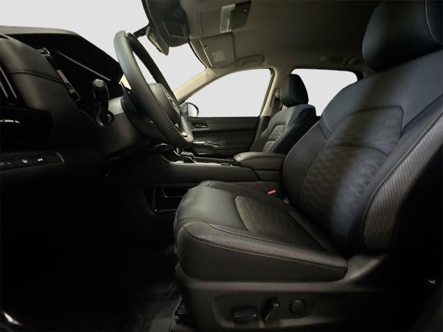 new 2025 Nissan Pathfinder car, priced at $41,191