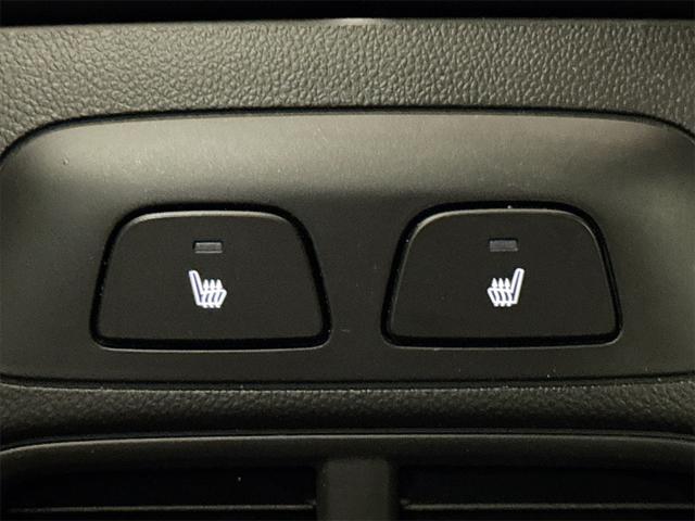 used 2022 Buick Envision car, priced at $27,222