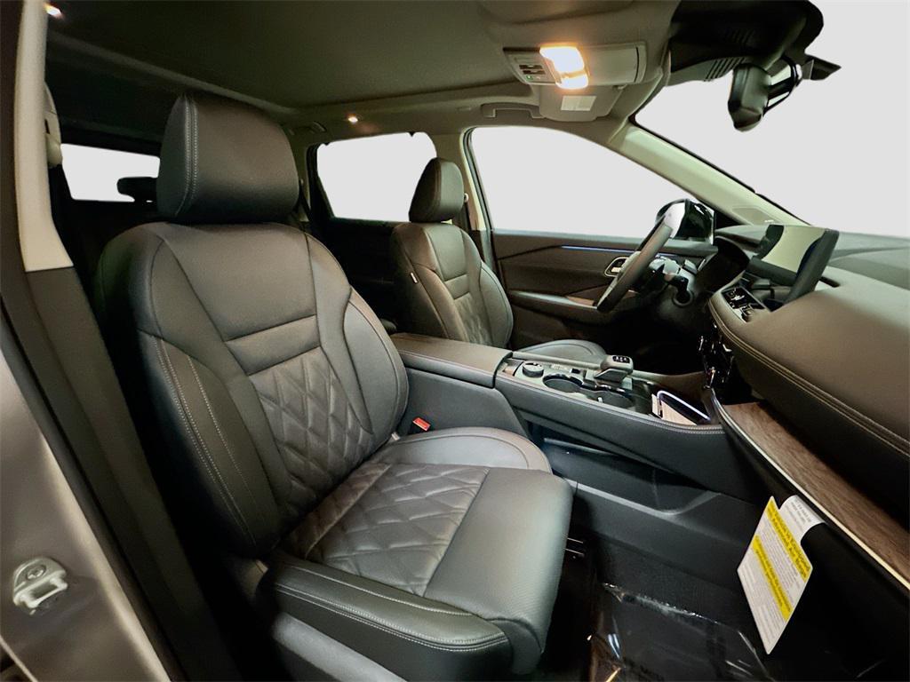 new 2025 Nissan Rogue car, priced at $43,654