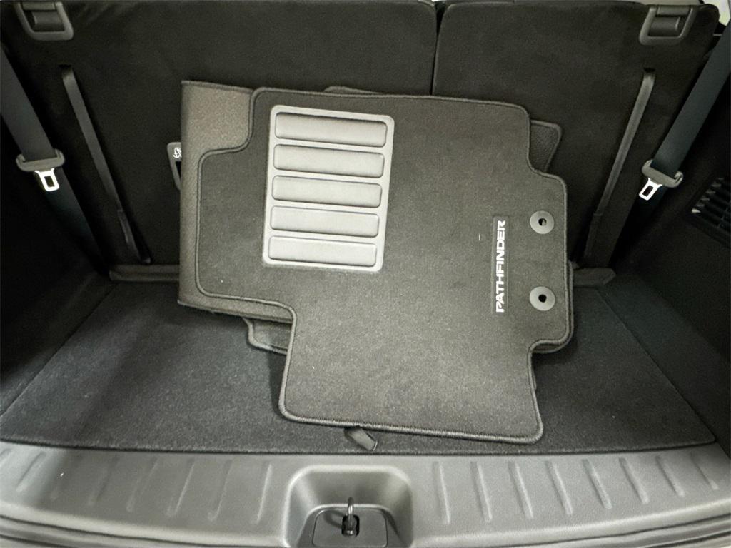 new 2025 Nissan Pathfinder car, priced at $39,424