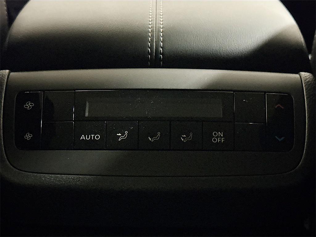 new 2025 Nissan Pathfinder car, priced at $39,424