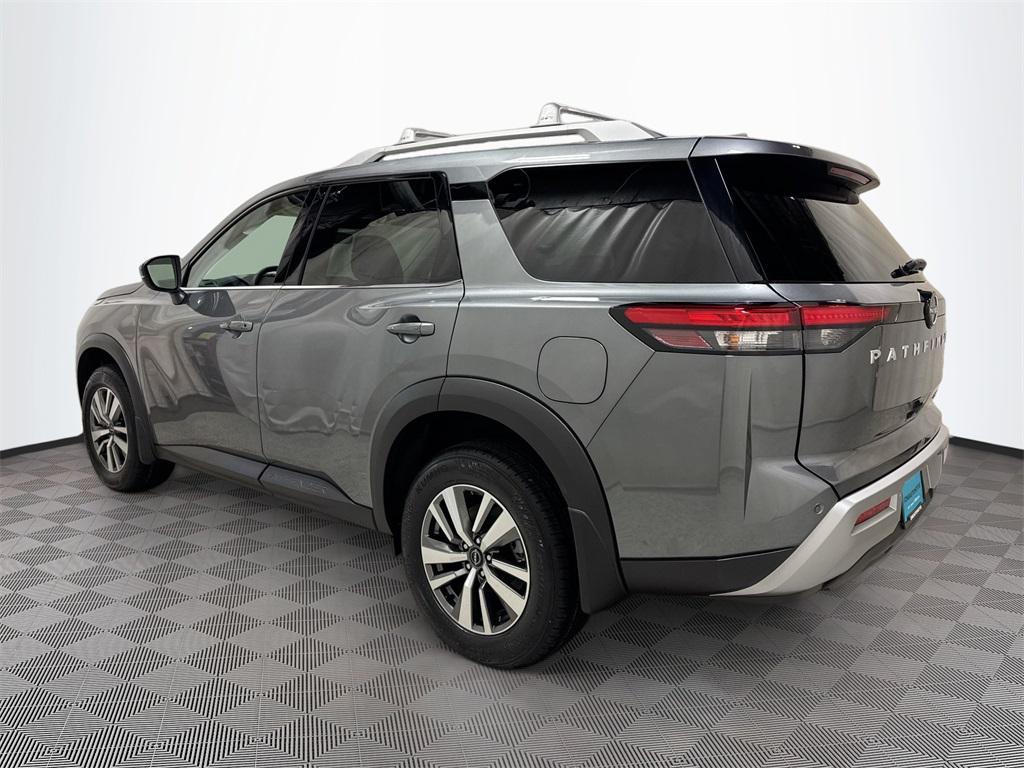 new 2025 Nissan Pathfinder car, priced at $39,424