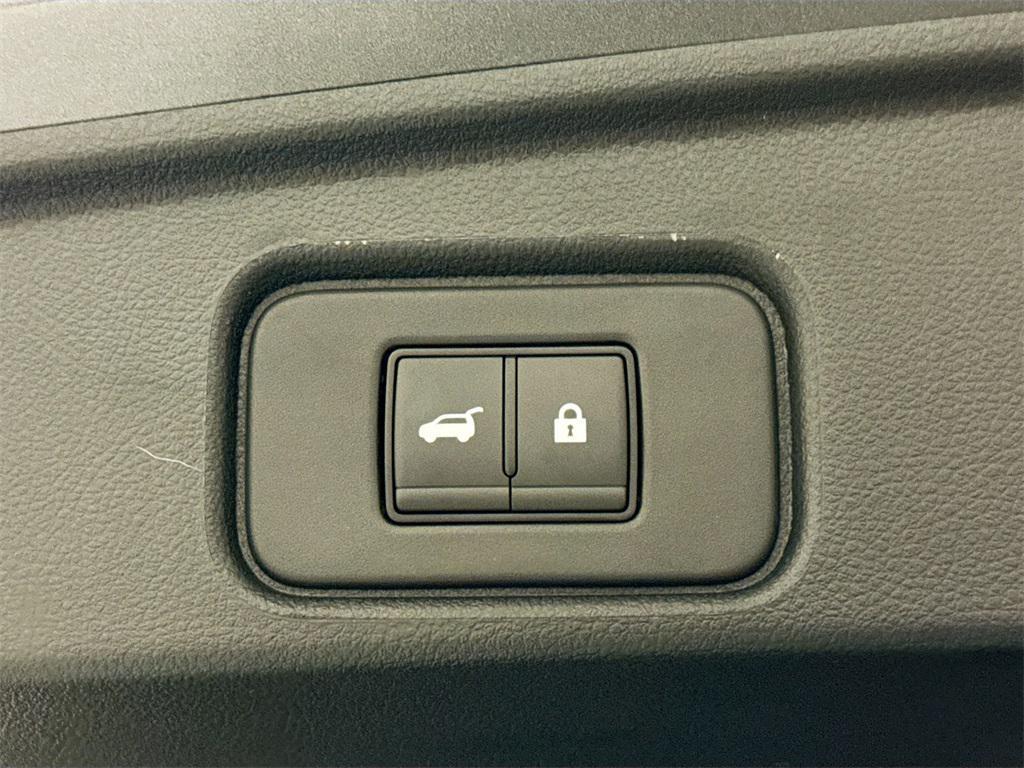 new 2025 Nissan Pathfinder car, priced at $39,424