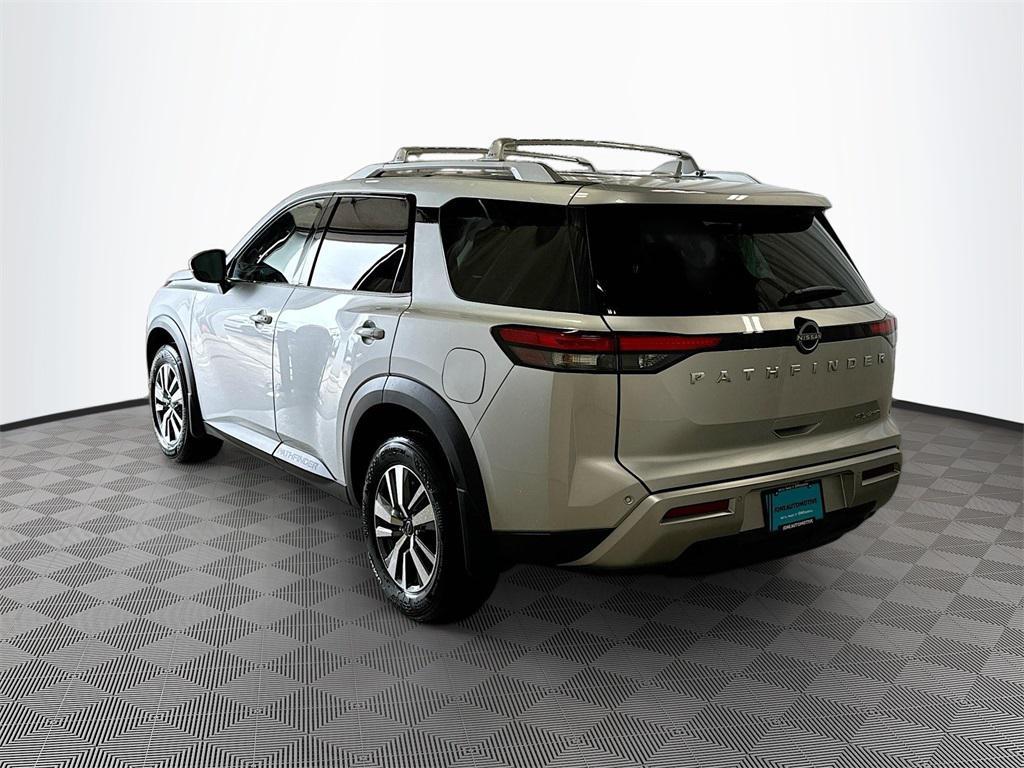 new 2025 Nissan Pathfinder car, priced at $40,202