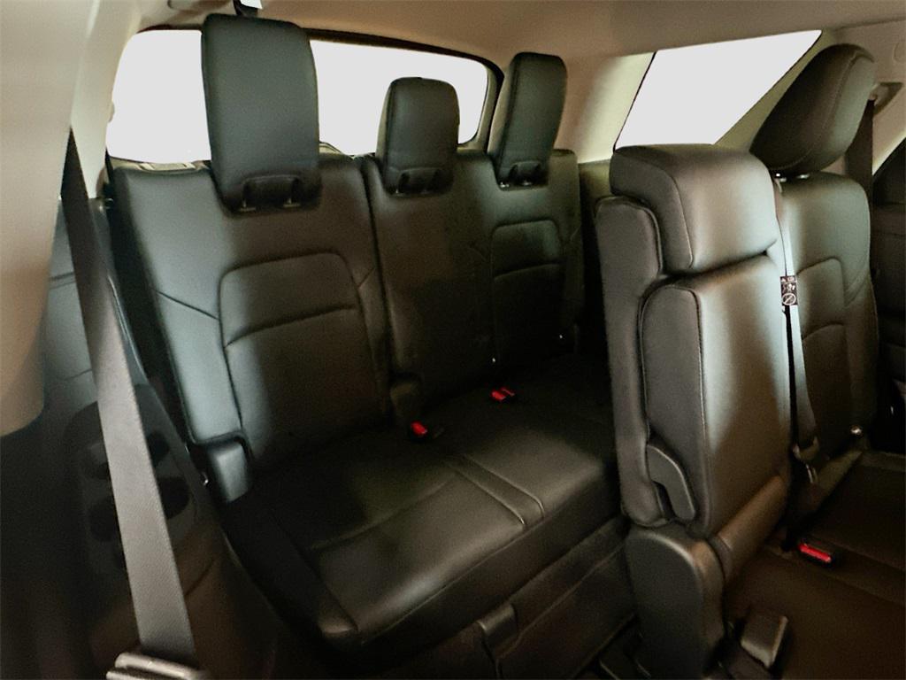 new 2025 Nissan Pathfinder car, priced at $40,202