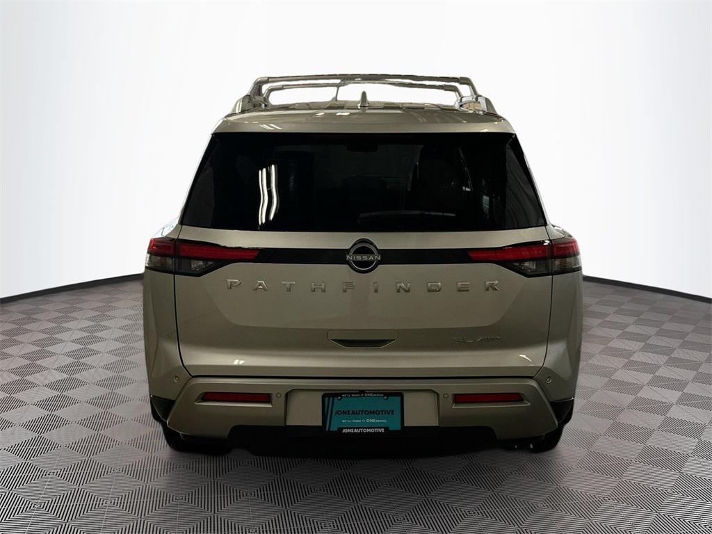 new 2025 Nissan Pathfinder car, priced at $40,202