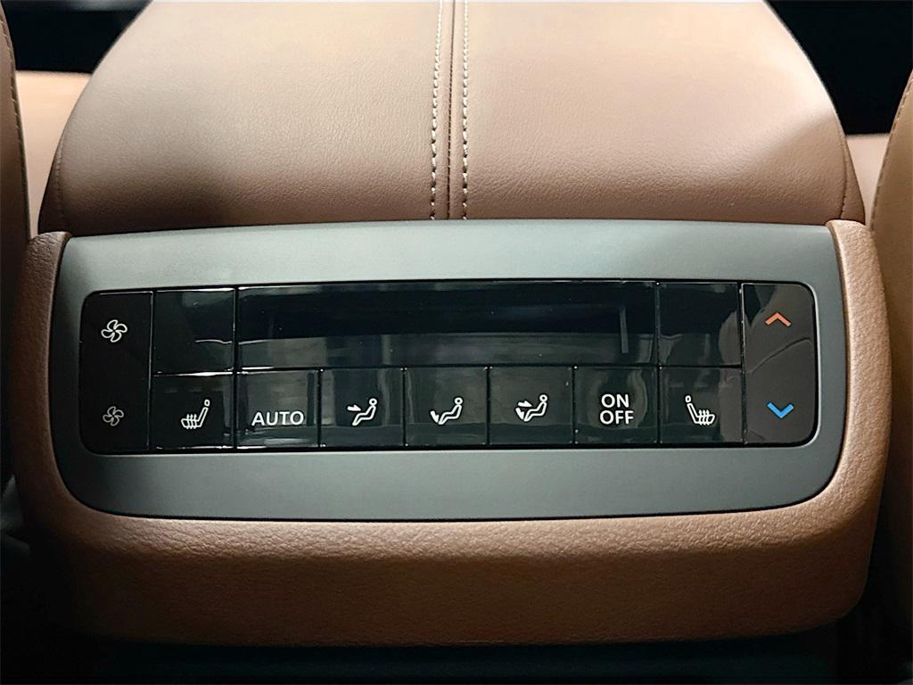 new 2025 Nissan Pathfinder car, priced at $46,762