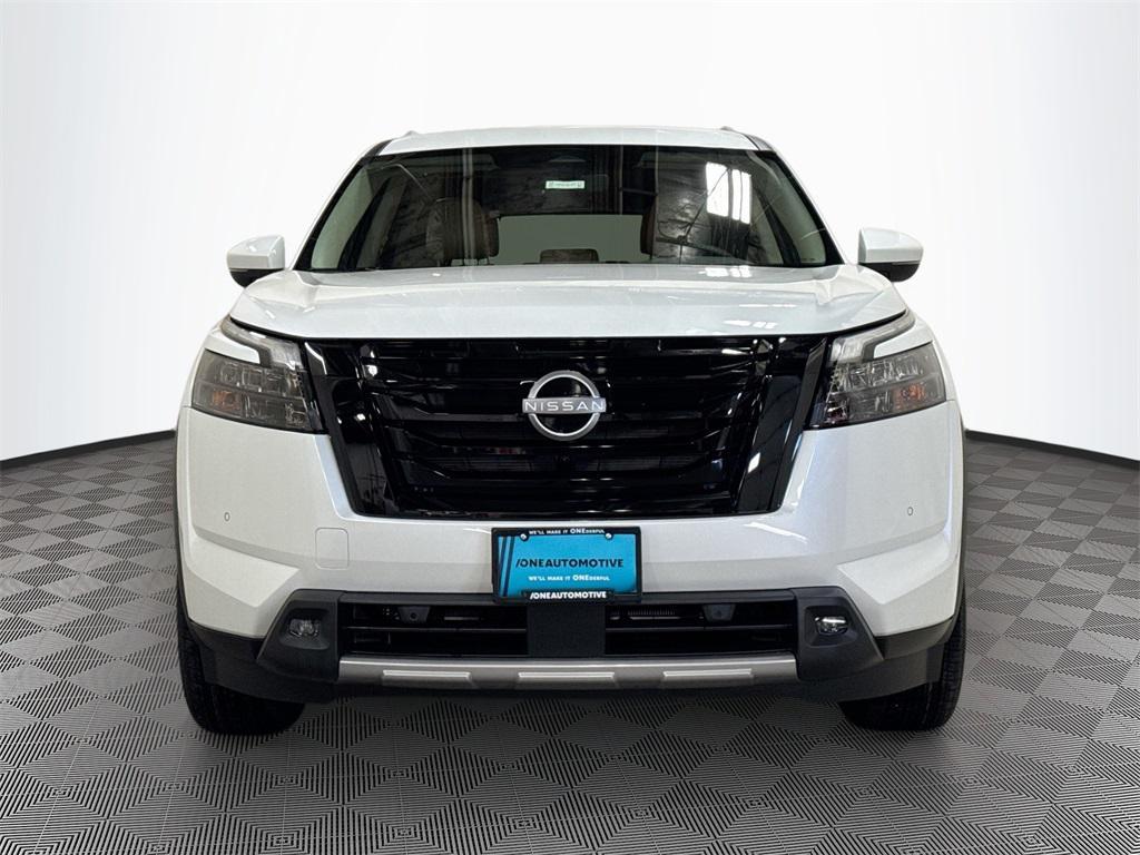 new 2025 Nissan Pathfinder car, priced at $39,971